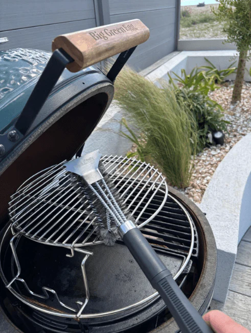 Heavy-Duty BBQ Grill Brush & Scraper – 18” Stainless Steel Grill Cleaner for Gas, Charcoal, Electric, Infrared & Steak Stone Hot Rocks – Bonus Marinating Oil Brush - Image 10