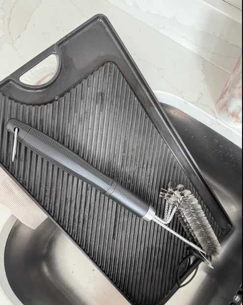 Heavy-Duty BBQ Grill Brush & Scraper – 18” Stainless Steel Grill Cleaner for Gas, Charcoal, Electric, Infrared & Steak Stone Hot Rocks – Bonus Marinating Oil Brush - Image 12