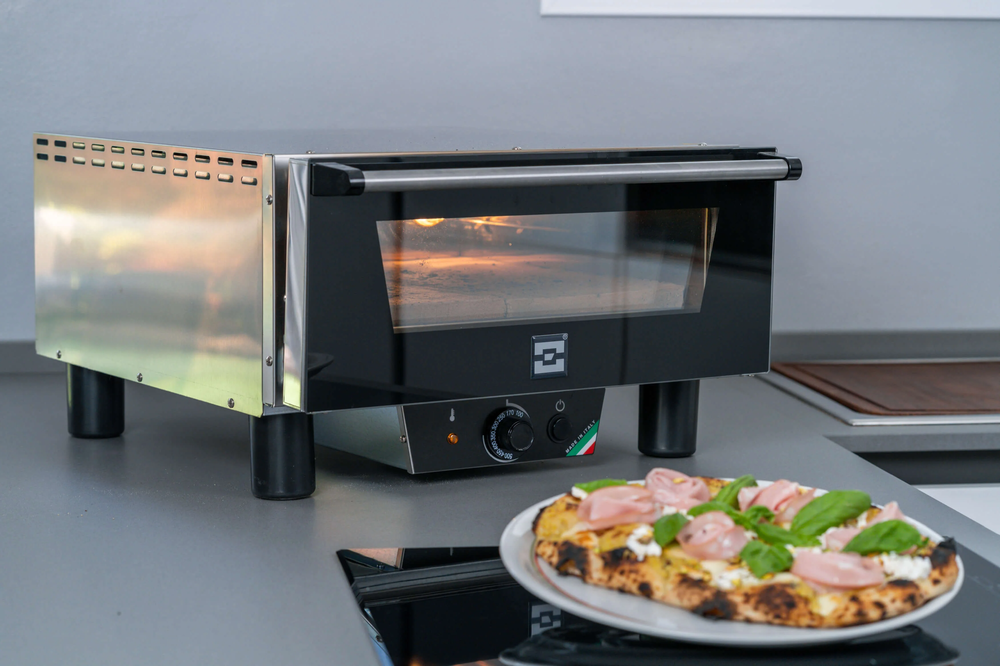 Effeuno N3 Electric Pizza Oven – 500°C Neapolitan Pizza Oven with Biscotto Stone – Indoor/Outdoor Use – Made in Italy - Image 4